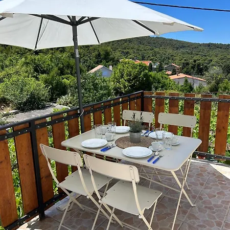 Jelena アパート *