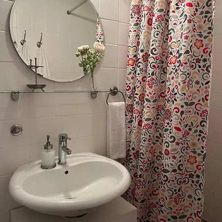 Jelena アパート *