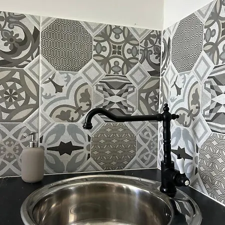 Jelena ヴェリ・ロシニュ